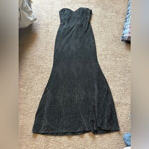 Black Strapless Sparkling Floor Length Gown - XL